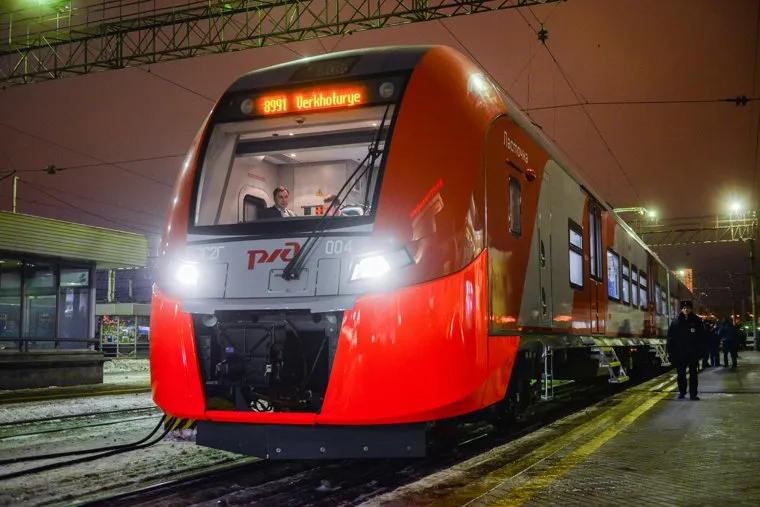 Первый рейс "Ласточки". Екатеринбург, электропоезд ласточка, ржд