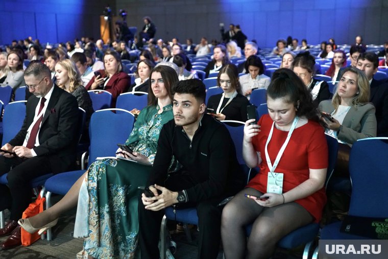 Мировые эксперты по борьбе с фейками научат россиян выявлять дезинформацию