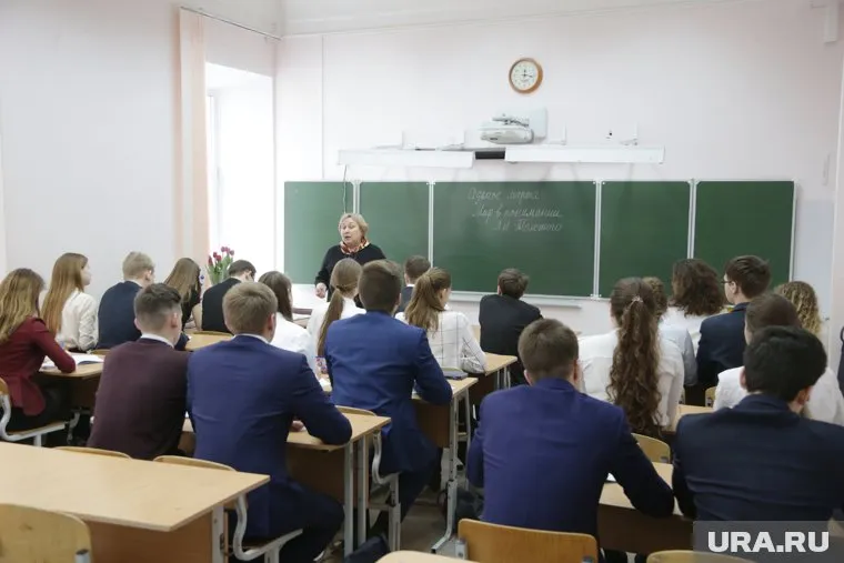 Суд начал рассматривать дело об объединении школ в Перми