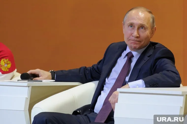 Путин подписал шесть указов о назначениях полпредов в регионах