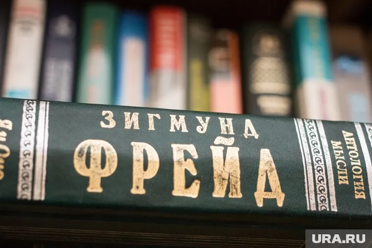 По мнению психолога, важно вовремя заметить отклонения и принять меры по развитию навыков общения у ребенка