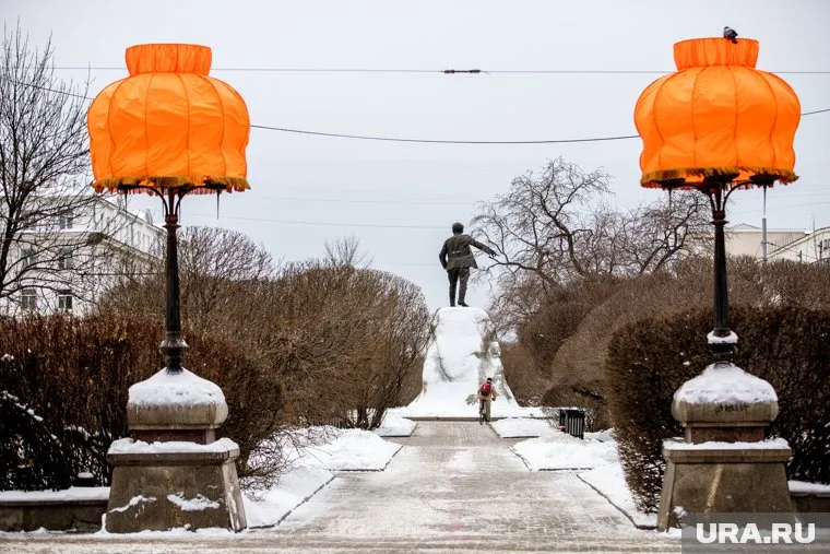 В 2022 году абажуры появились на проспекте Ленина в середине декабря