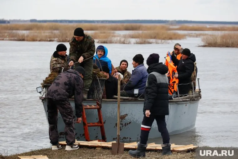Курганцы эвакуируются в Целинном районе