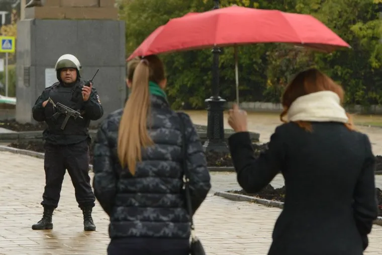 Угроза минирования Резиденции губернатора Свердловской области. Екатеринбург, полиция, оцепление