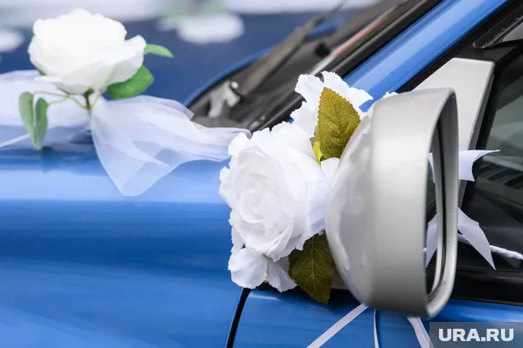 Более 600 пар влюбленных пермяков узаконили свои отношения