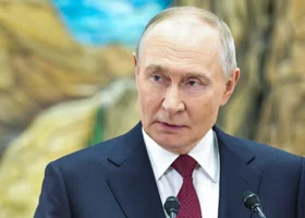 Путин: в миграционной политике важно обеспечить интересы россиян