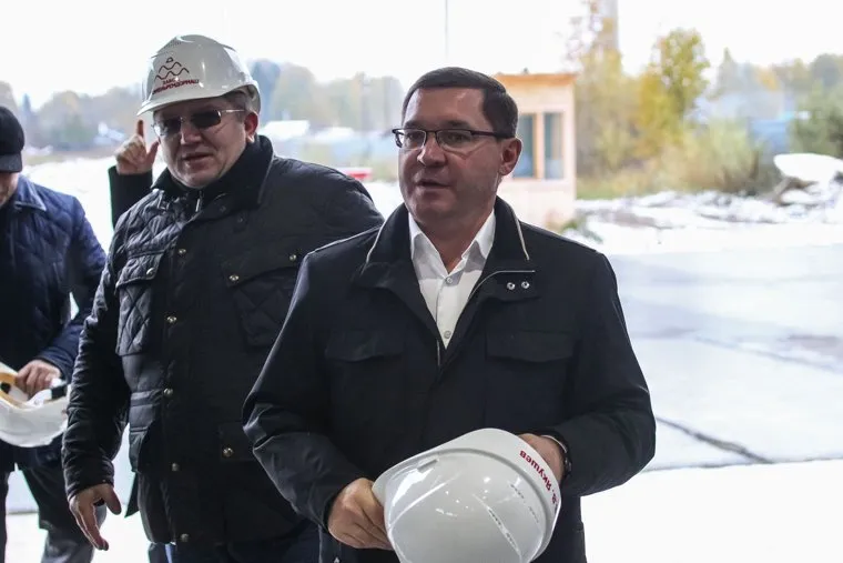 Визит губернатора Тюменской области Владимира Якушева на завод "Тюменьремдормаш". Тюмень, якушев владимир