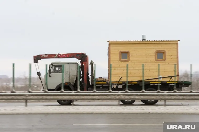 Девушка прокатилась на эвакуаторе по ЕКАДу (фото из архива)