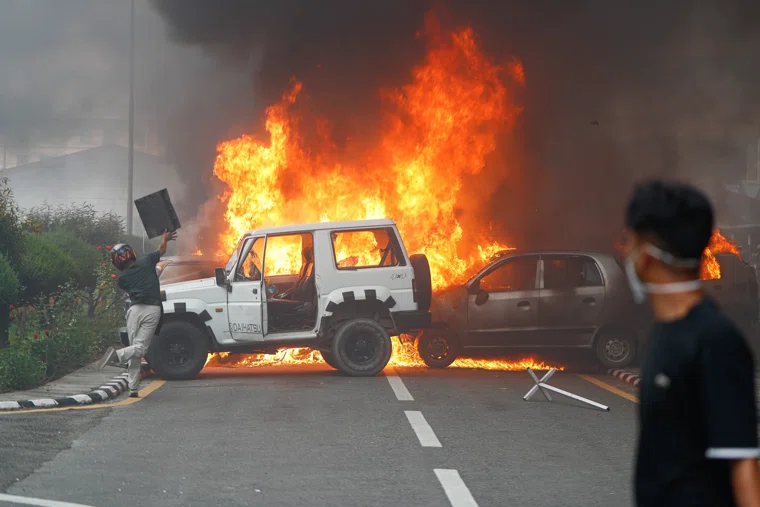 В Катманду начались протесты «поколения Z» после блокировки более 20 социальных сетей