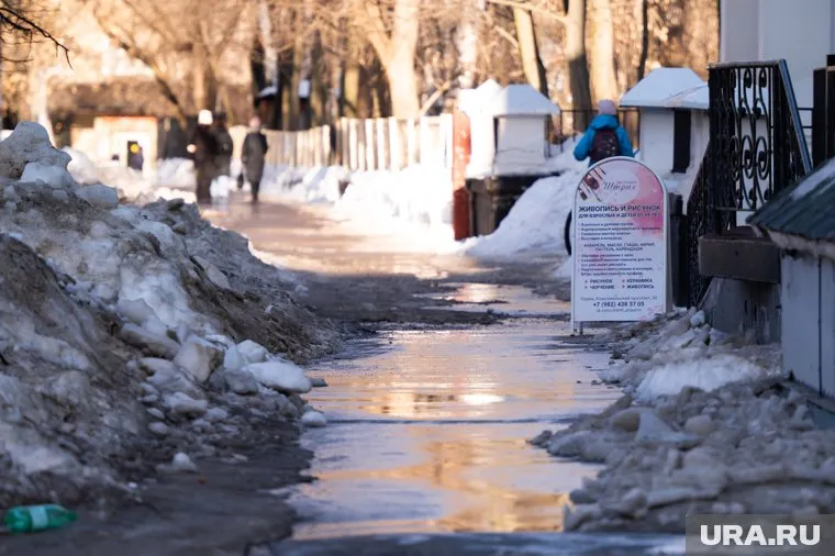 Больше всего жалоб на лужи приходит из Пыть-Яха, Нижневартовска и Ханты-Мансийска