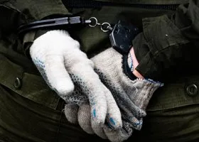 В ЯНАО задержали сотрудника школы, замешанного в коррупционном скандале