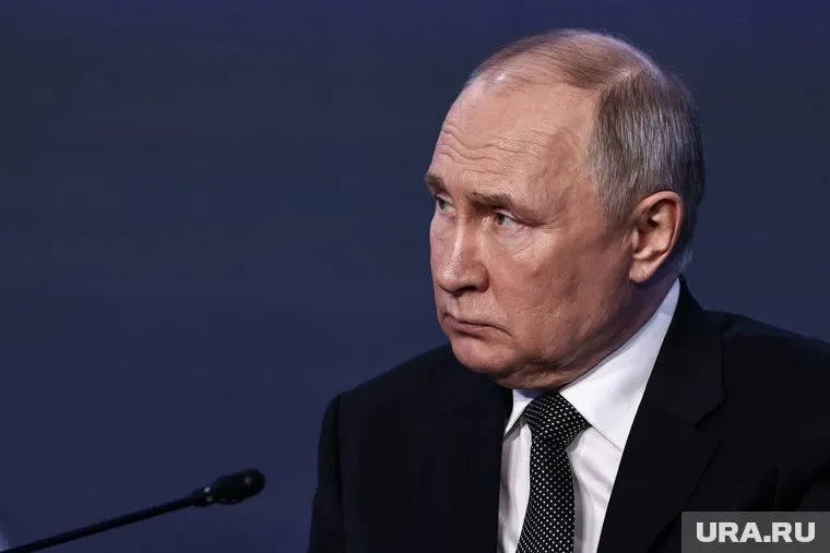 Владимир Путин определил границы Московского и Ленинградского военных округов