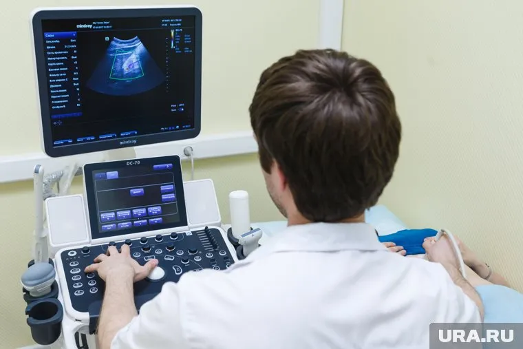 Медработники боятся заразиться коронавирусом во время медосмотра