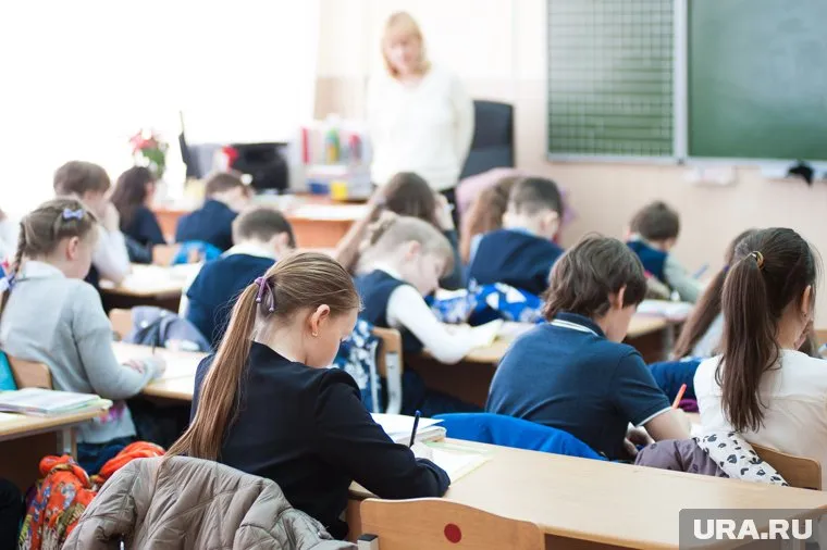 Бросить учебу, не получив аттестат, могут 2% подростков