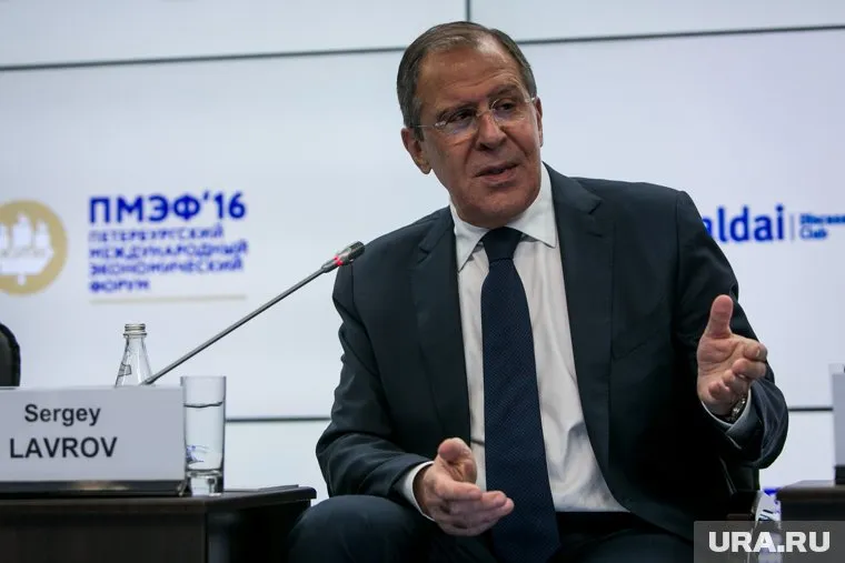 Министр считает, что вопрос еще можно решить мирным путем