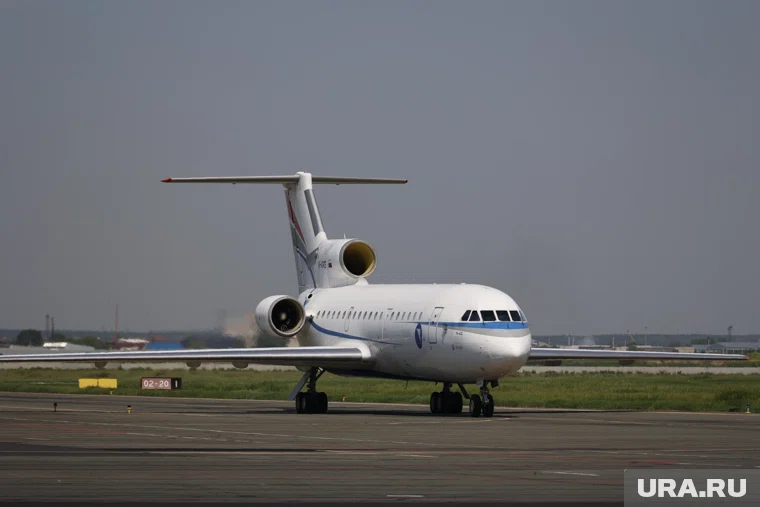 Аэропорт Курумоч в Самаре временно приостановил работу из-за введенных ограничений