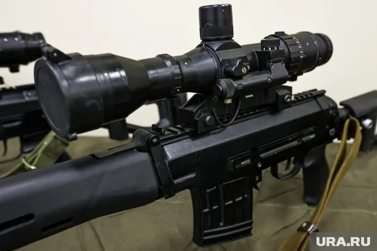 Автомобили загружены вооружением, средствами связи и генераторами, заявил Андрей Марочко (архивное фото)