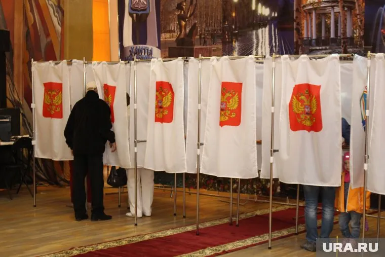 Уже в 12 часов на участки Нефтеюганского района пришла почти половина избирателей