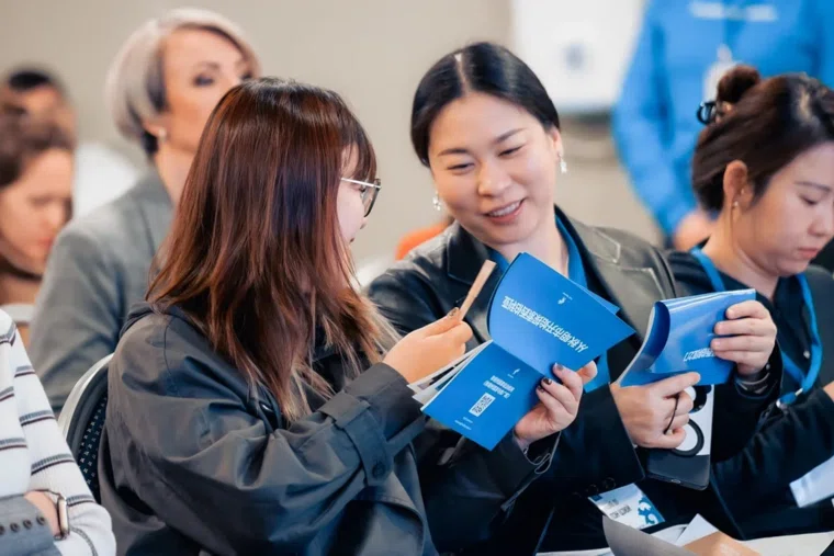 Туроператоров из Китая познакомили с туристическим потенциалом Тюменской области