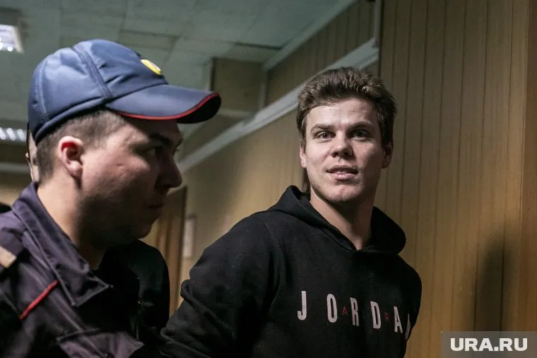 Александр Кокорин с друзьями неплохо развлекся