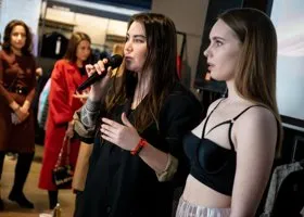 Блогерша из Екатеринбурга устроила шоу из своей «президентской» кампании