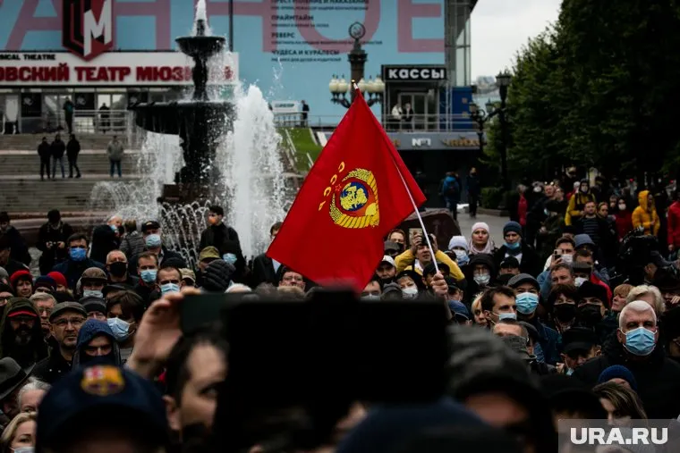 В КПРФ считают, что россияне могут начать революцию в ближайшее время