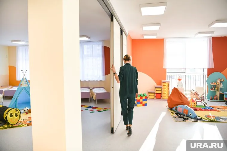 С 1 октября педагоги в детских садах в Березниках будут получать больше