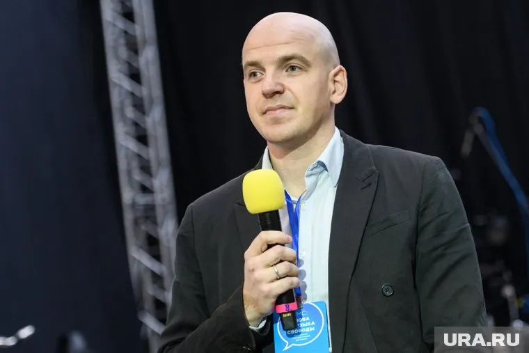 Стас Натанзон считает, что Путин обратился к россиянам, сбежавшим за границу из-за уголовного преследования