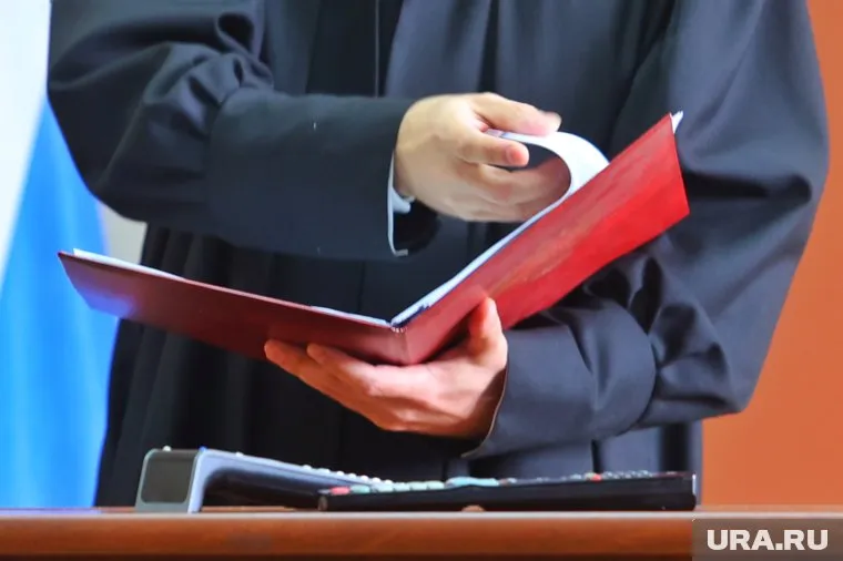 Суд признал виновным курганского экс-депутата в подкупе