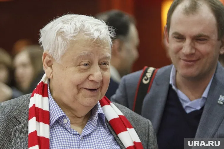 Все расходы решил взять родной артисту театр