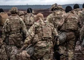 Боец ВСУ обвинил командира в жестокости, Донецк подвергся массовой атаке дронов: карта СВО 5 апреля