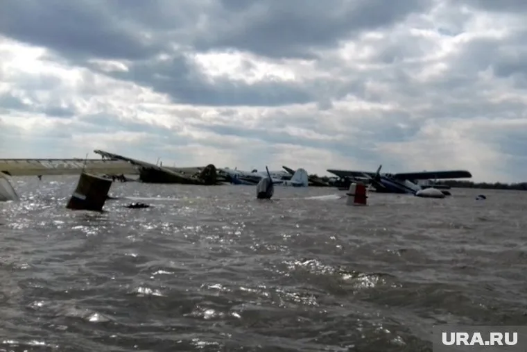 Теперь с паводком бороться с воздуха нечем