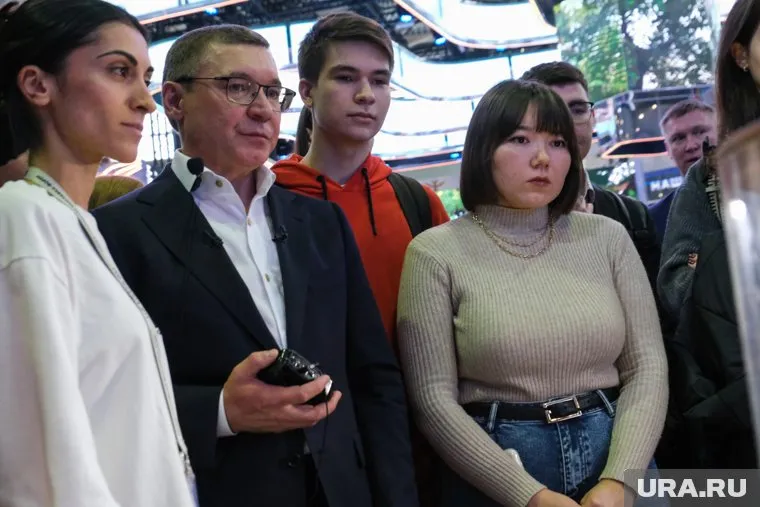 Владимир Якушев высказал свое мнение по вопросу объединения Тюмени и Екатеринбурга