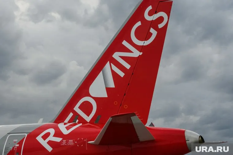 Пассажиры Red Wings ждут рейса в Турцию в Кольцово с 13 августа