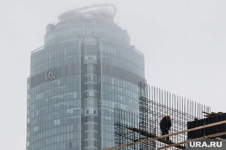 Туман накрыл Екатеринбург 1 сентября