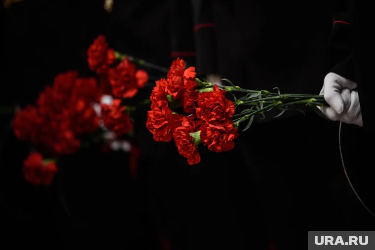 Проститься с Кеосаяном пришли многие его коллеги и друзья