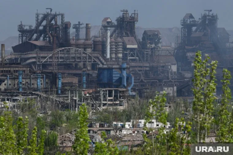 Националисты укрывались на заводе «Азовсталь» в Мариуполе