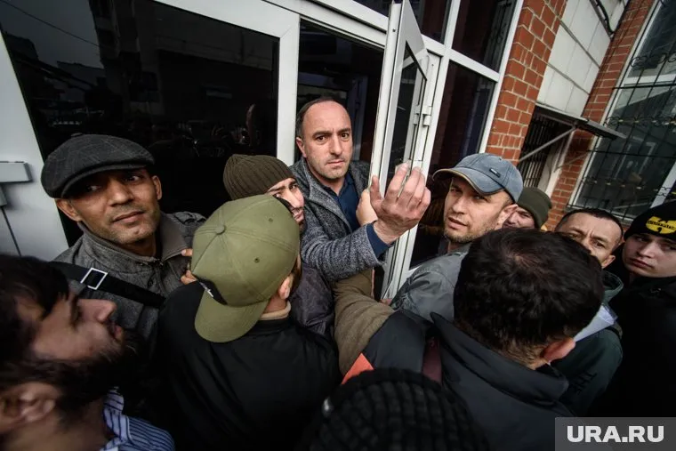 Гражданам, которые нелегально прописывают мигрантов в квартире, грозит до шести лет заключения