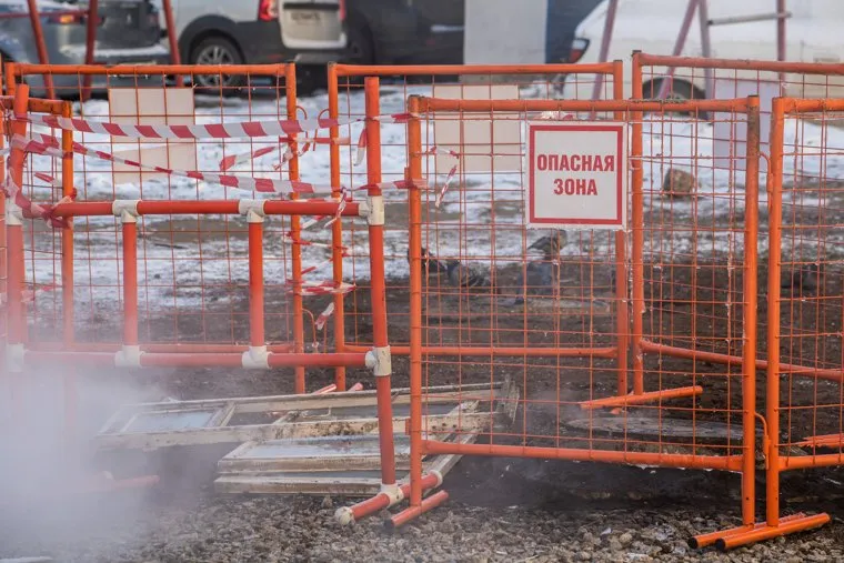 Колодец, куда провалился подросток. Екатеринбург