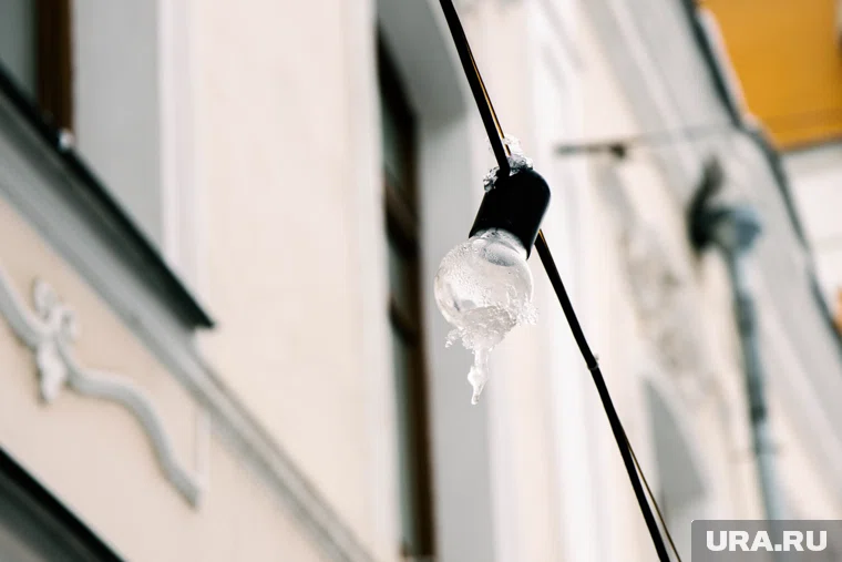 В Югре посёлок остался без света из-за аварии