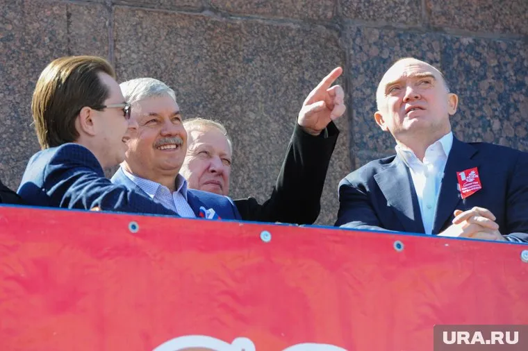 Бурматов созывает конференцию, чтобы сохранить Мякуша и помочь Дубровскому