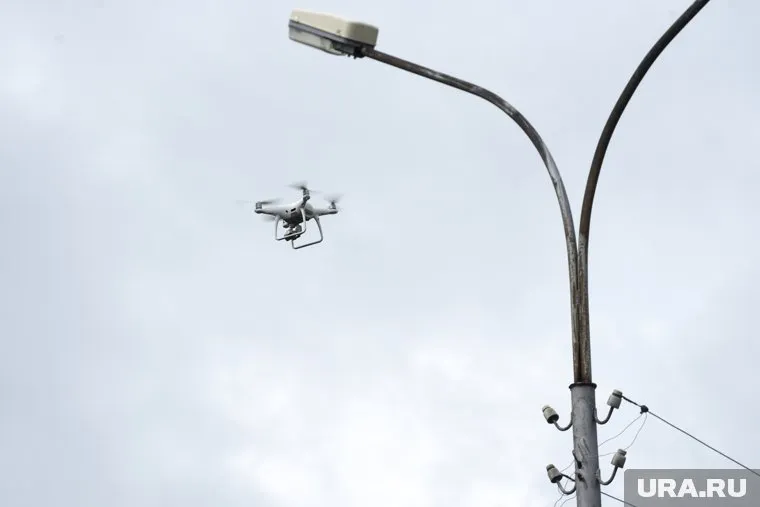 По словам итальянца, дрон просто снимал живописные виды