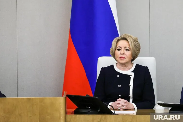 Обновленный состав палаты утвердил спикер Совета Федерации Валентина Матвиенко