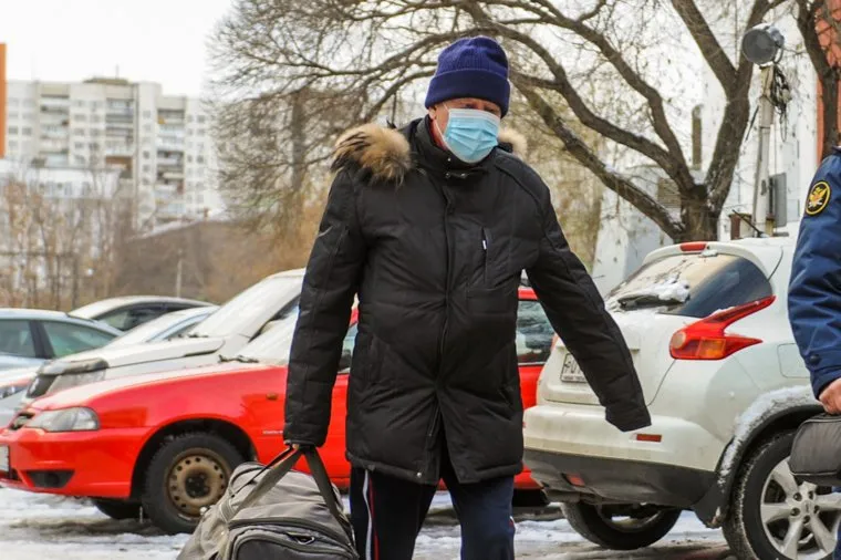 Евгений Тефтелев идет на приговор в суд Центрального района. Челябинск