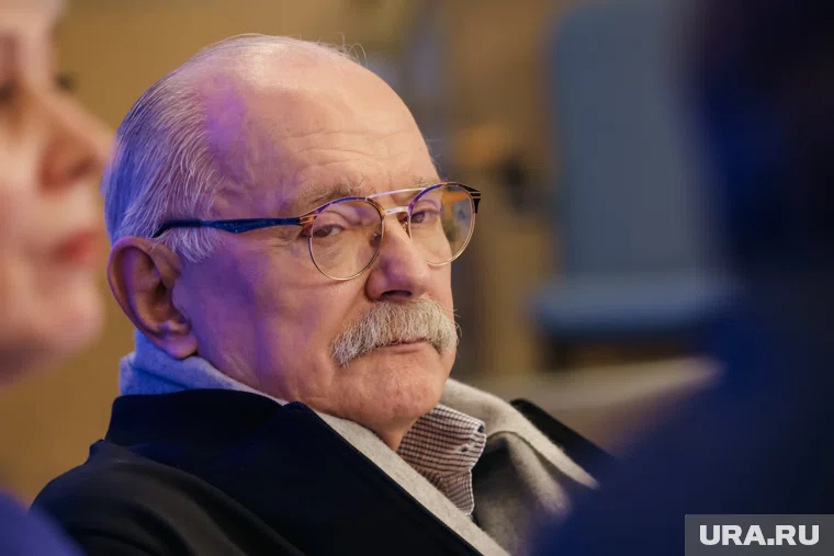 Никита Михалков назвал огромной потерей для всего телевидения уход из жизни Юрия Николаева