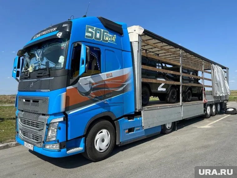 Общий вес груза достигает 120 тонн