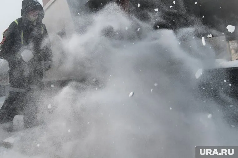 На улице небезопасно, предупреждают спасатели