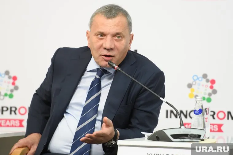 Юрий Борисов впервые собрал губернаторов в качестве куратора Урала