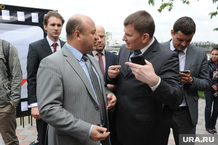 В Челябинске неизвестные пытаются добыть номера мобильных телефонов высокопоставленных чиновников