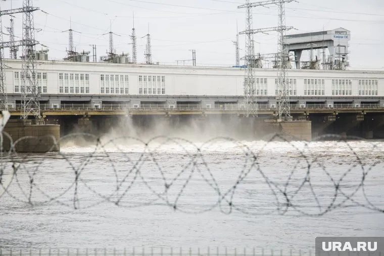 С 20 мая увеличен средний расход воды через гидроузлы Камской и Воткинской ГЭС